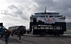 Έφυγαν τα ΜΑΤ από τα νησιά