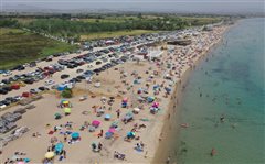 Θεσσαλονίκη: Επτά συλλήψεις νεαρών μετά από καυγά για δύο κοπέλες