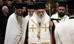 Κορονοϊός-Ιερά Σύνοδος: Οι ιεράρχες να δώσουν έναν μισθό στο ΕΣΥ