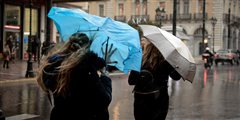 Ο Αύγουστος θα… χαθεί! Τι προβλέπουν τα μερομήνια για τον καιρό