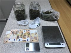 Καλαμαριά - Συλλήψεις σε δύο νεαρούς για ναρκωτικά