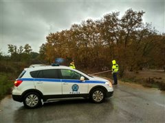 Έκλεισαν δρόμοι λόγω βροχής στη Χαλκιδική