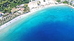 Στα 90' από την Αθήνα: Ο πριβέ, εξωτικός παράδεισος για εκείνους τους λίγους που δε φοβούνται το «Τέρας» (vid)