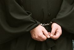 Ισόβια στον ιερέα για το σκάνδαλο στα Φάρσαλα!