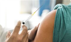 Ο φόβος του κορονοϊού φέρνει ρεκόρ εμβολιασμού κατά της γρίπης