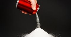 Μείωση 10% της ζάχαρης στα αναψυκτικά έως το 2020