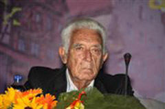 Απεβίωσε ο δημοσιογράφος Γιάννης Καψής